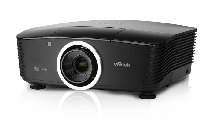Vivitek_D5280U_RightHero_HiRes